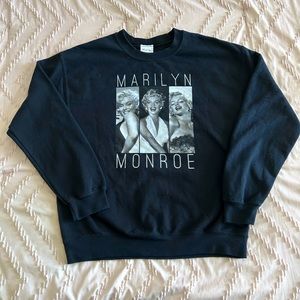 Marilyn Monroe Graphic Pullover Crewneck Sweatshirt EUC Sz M